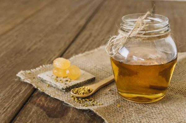 11 روش امتحان شده و قابل انجام برای تشخیص عسل طبیعی از غیرطبیعی