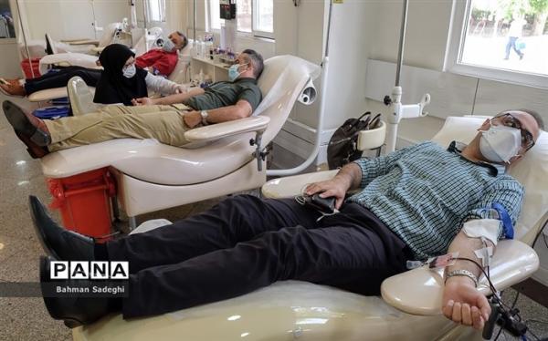 اهدای خون بیش از یک و نیم میلیون ایرانی از نوروز تا یلدای 1400