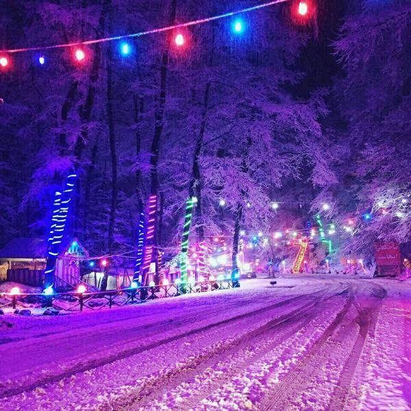 جاده کلاردشت به عباس آباد یکی از زیباترین جاده های ایران